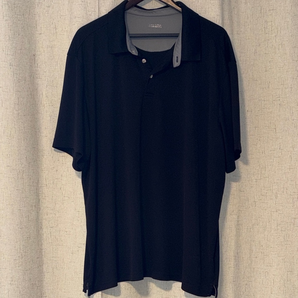 Source Unknown Black Men's Polo Shirt with Contrast Collar